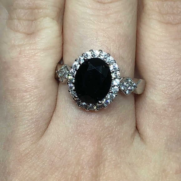 Sterling silver black crystal ring - Picture 6 of 6